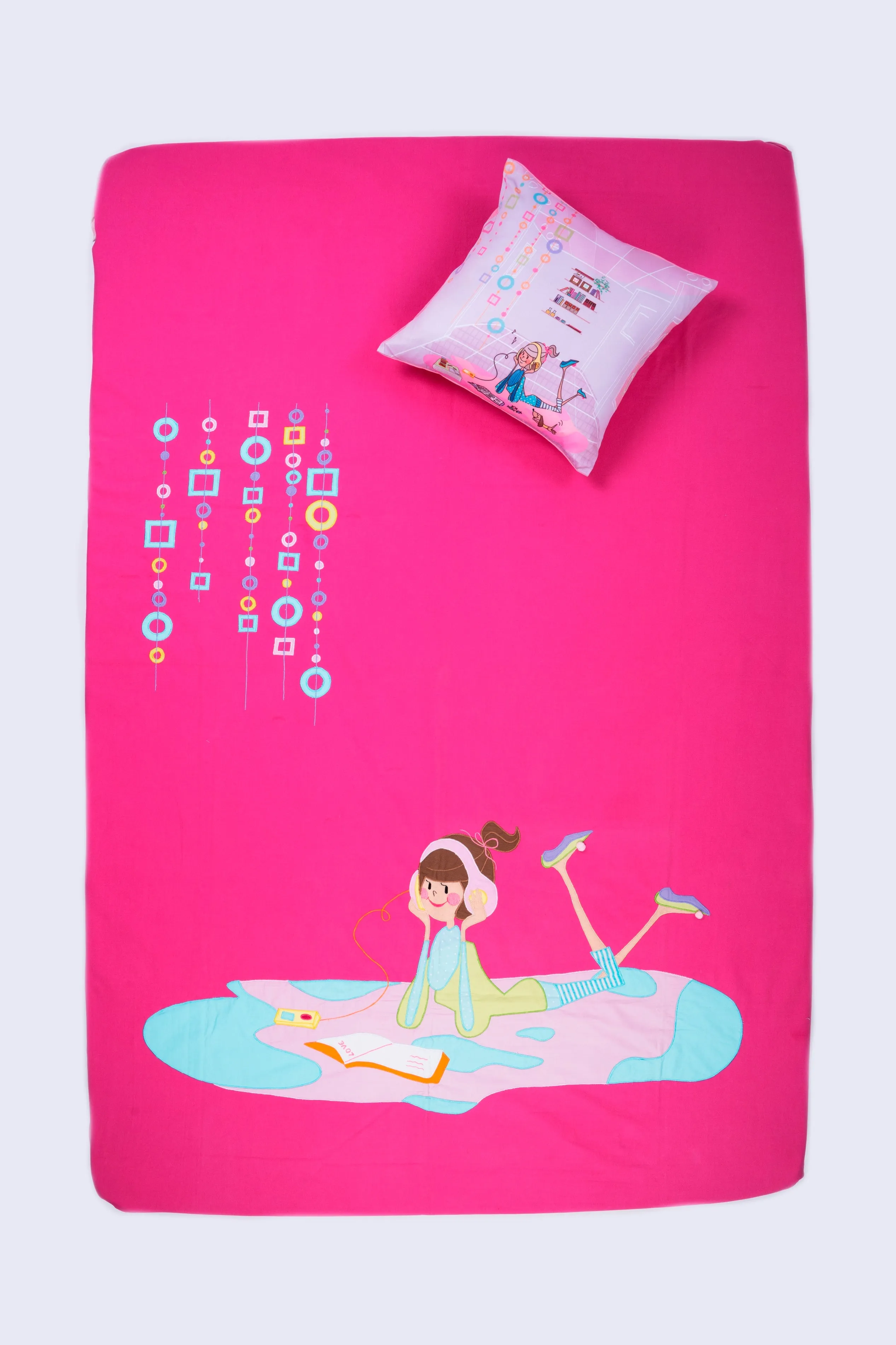 Girls Wanna Have Fun iPod Bed Cover Single