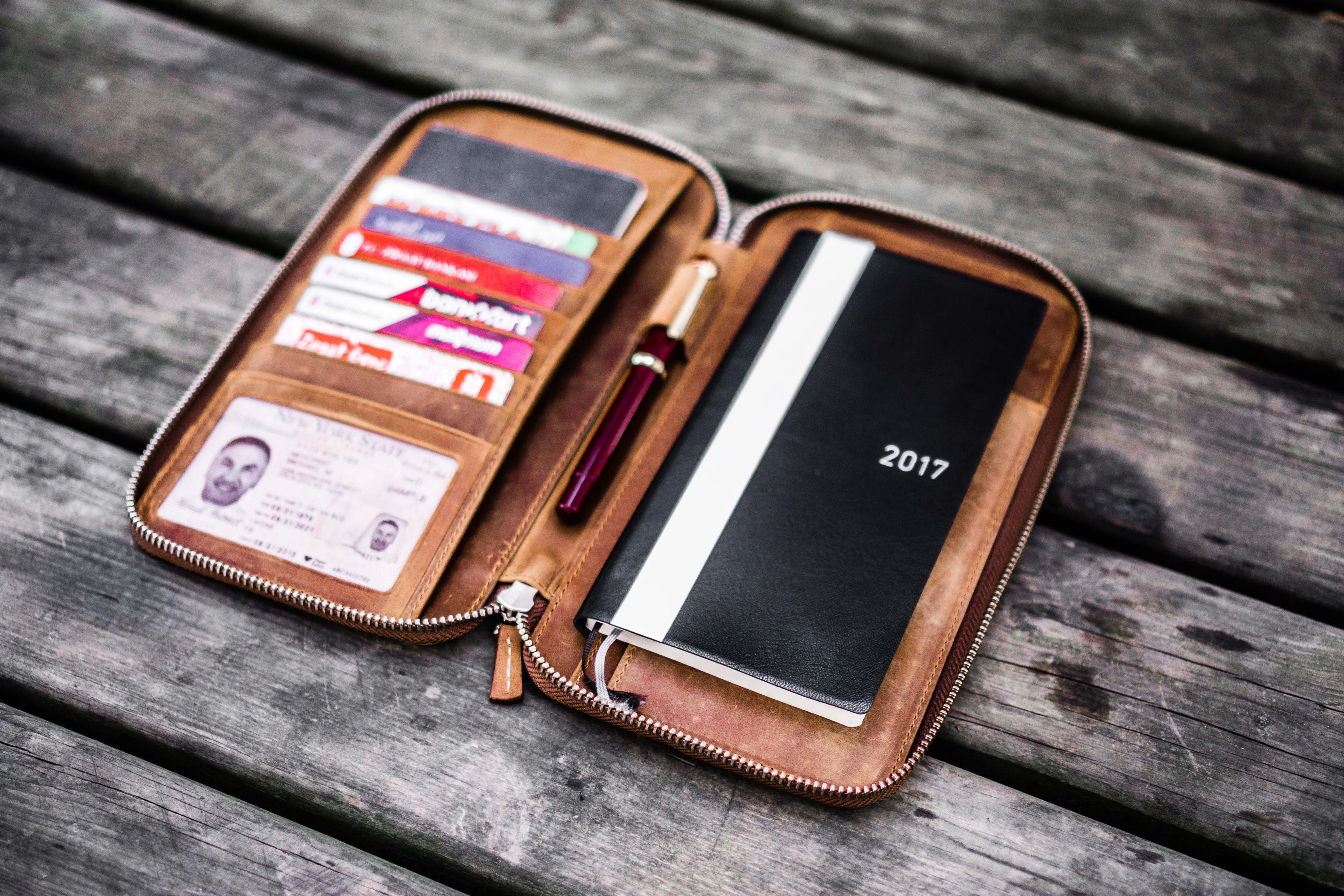 Leather Zippered Hobonichi Weeks Cover - Crazy Horse Brown